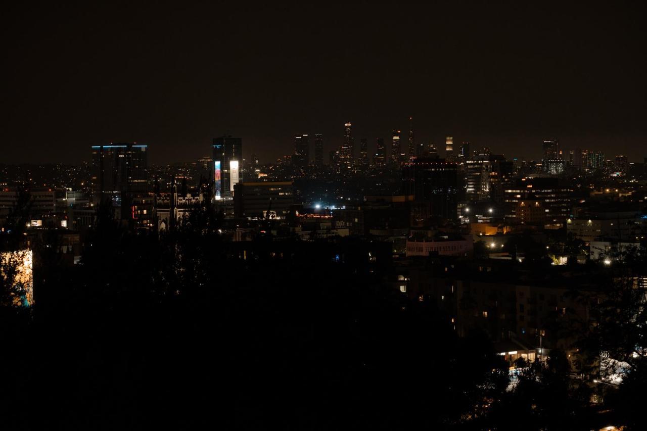 Hollywood Hills Hotel Los Angeles Exterior photo